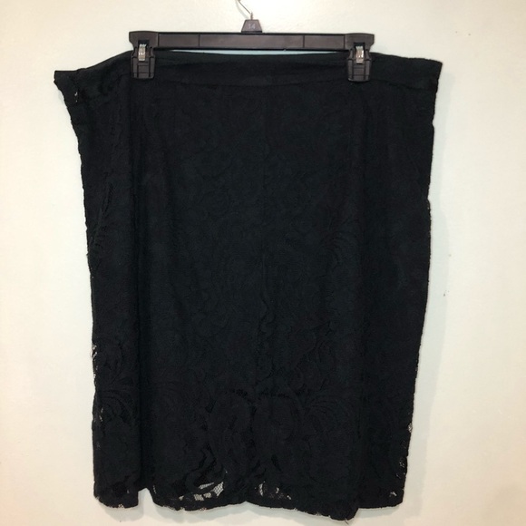 Chico’s Black Floral Laced Mini Skirt Size XL - Picture 5 of 11